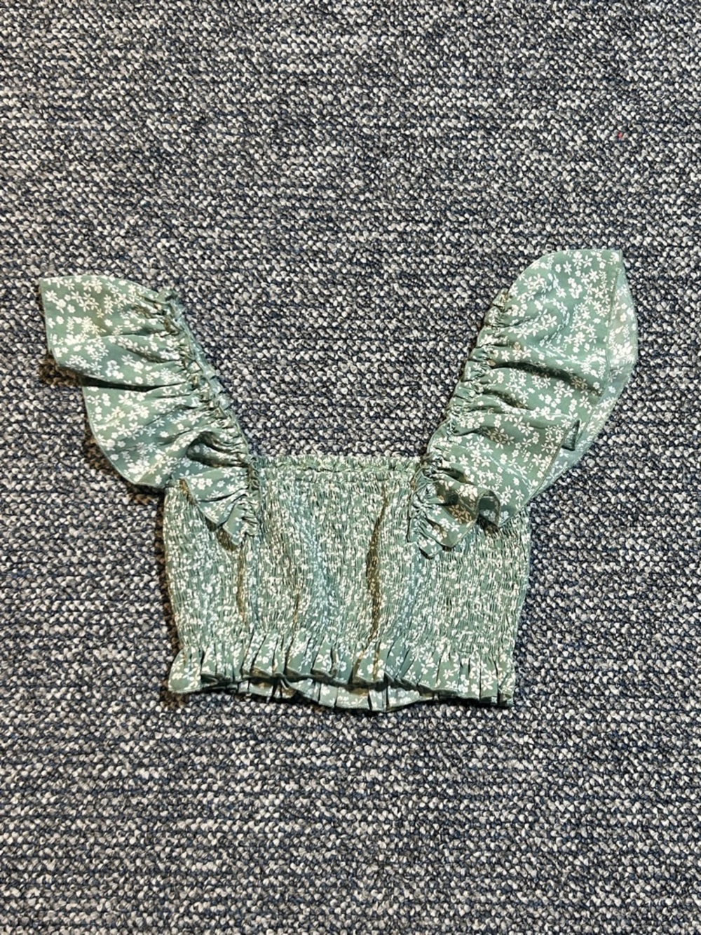 SHEIN Mint Green Floral Smocked Ruffle Crop Top